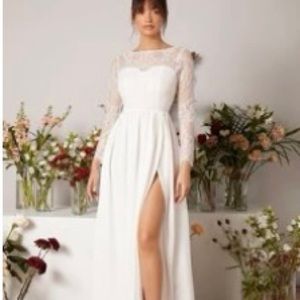 Brand new never worn wedding dress